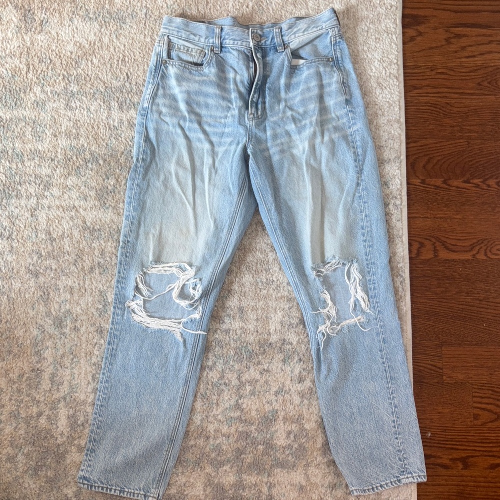 American Eagle Outfitters Light Blue Denim Size 6